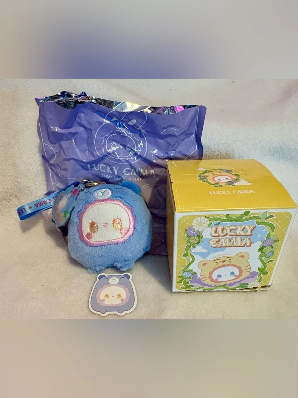 Lucky Emma Plush Keychain - Blue Cute Character
